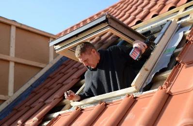 Pose de fenêtres de toit Velux à Villefargeau
